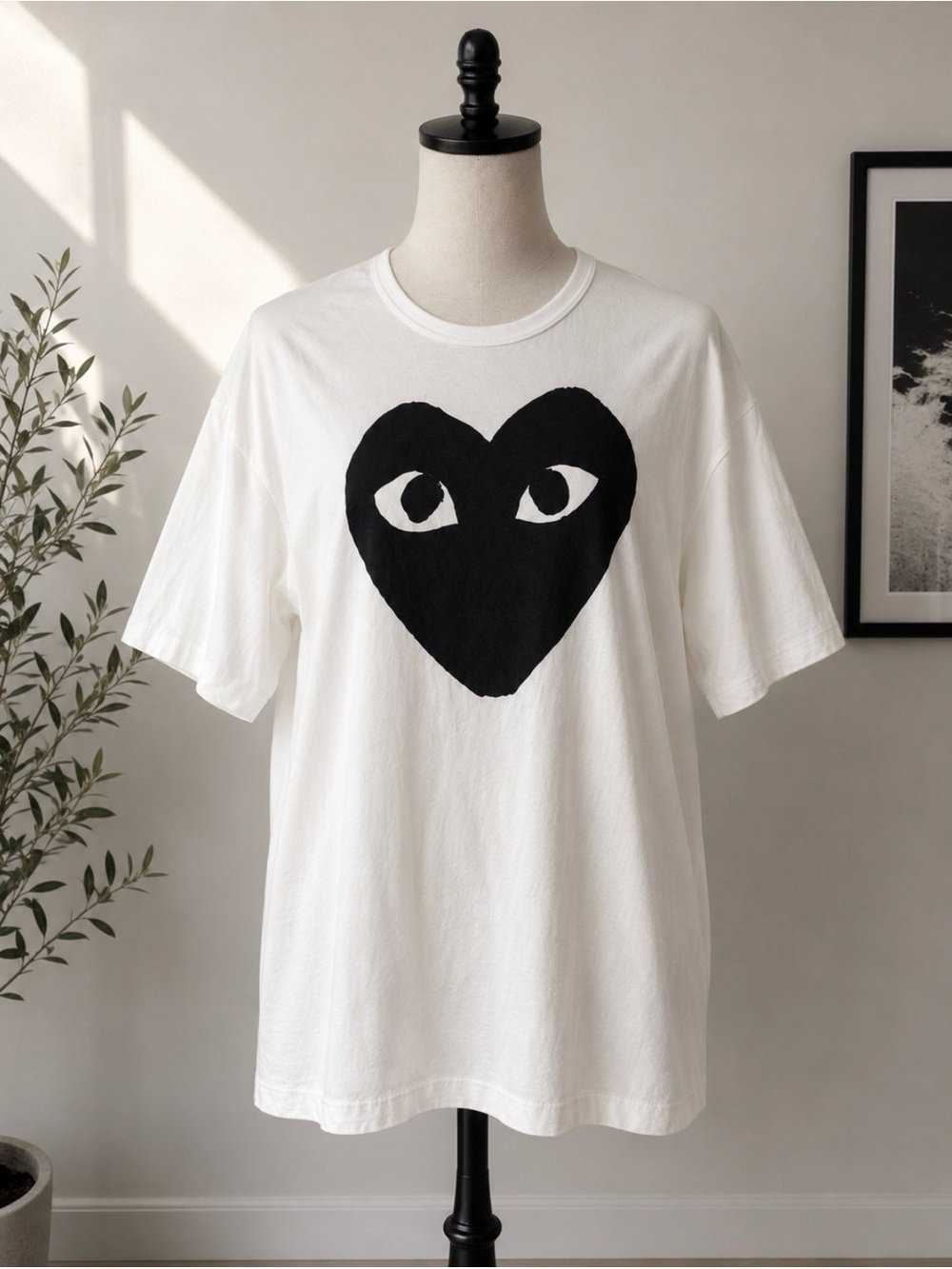 Comme des Garçons PLAY  with black Heart Logo T-Shirt Size XL – Authentic
